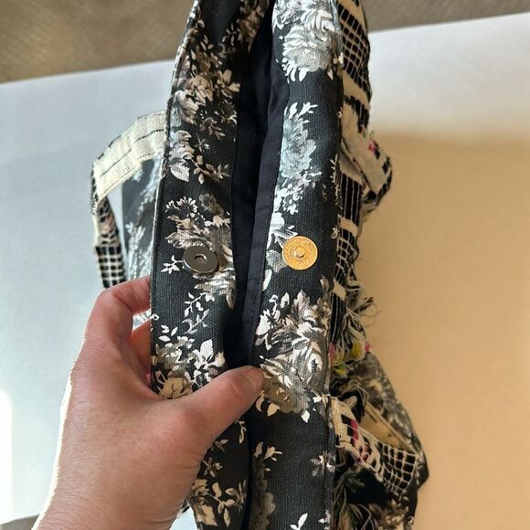 AMERICA & BEYOND Women's Cotton Floral Fringe Medallion Boho Tote Bag Black - Picture 11 of 16